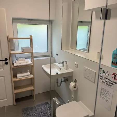 Rose Garden - Haus Mit Garten&3 Schlafzimmern Ferienhaus