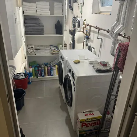 Rose Garden 1 & 2 - 2 Doppelhaushaelften Mit Fitnessraeume Offenbach am Main