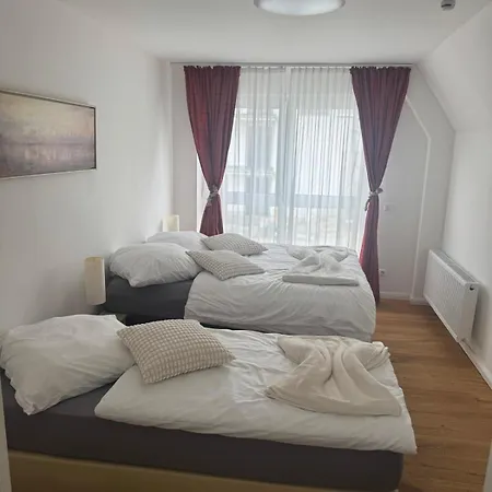 Tatil Evi Moderne Doppelhaushaelften - Rose Garden 1 & 2 - 17 Km Vom Frankfurter Flughafen Und 30 Km Vom Messegelaende Entfernt Offenbach am Main