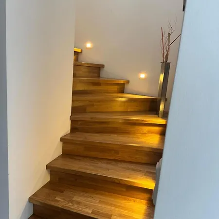 Rose Garden - Haus Mit Garten&3 Schlafzimmern * Offenbach am Main