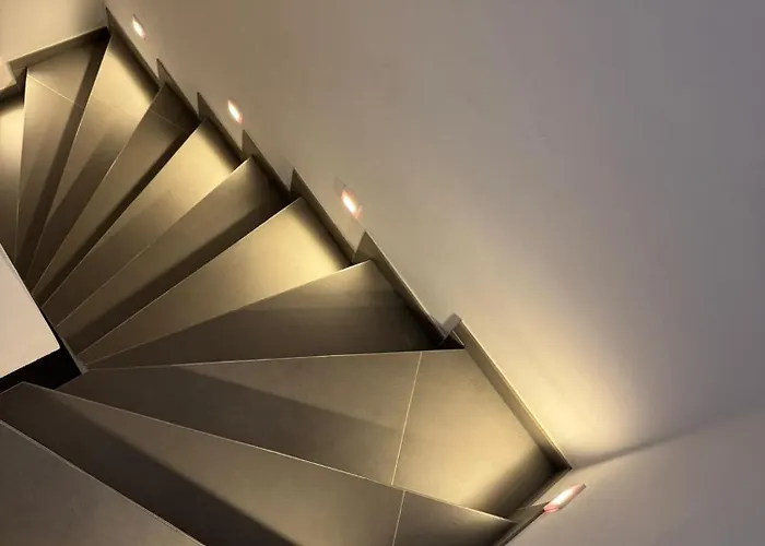 Rose Garden 1 & 2 - 2 Doppelhaushaelften Mit Fitnessraeume *