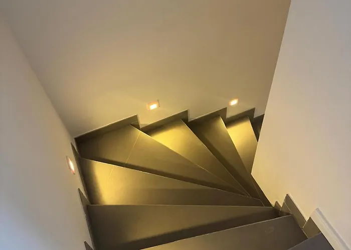 Rose Garden 1 & 2 - 2 Doppelhaushaelften Mit Fitnessraeume *