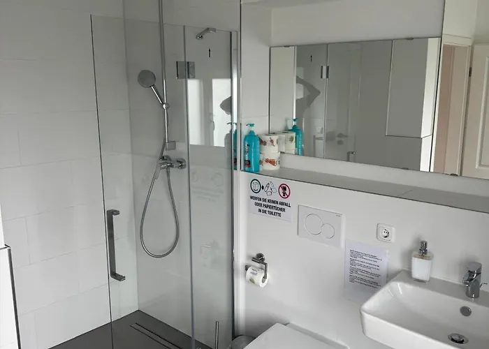 Rose Garden 1 & 2 - 2 Doppelhaushaelften Mit Fitnessraeume Feriehus *