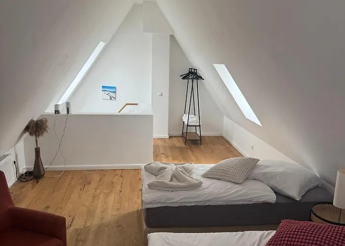 Rose Garden 1 & 2 - 2 Doppelhaushaelften Mit Fitnessraeume Feriehus *