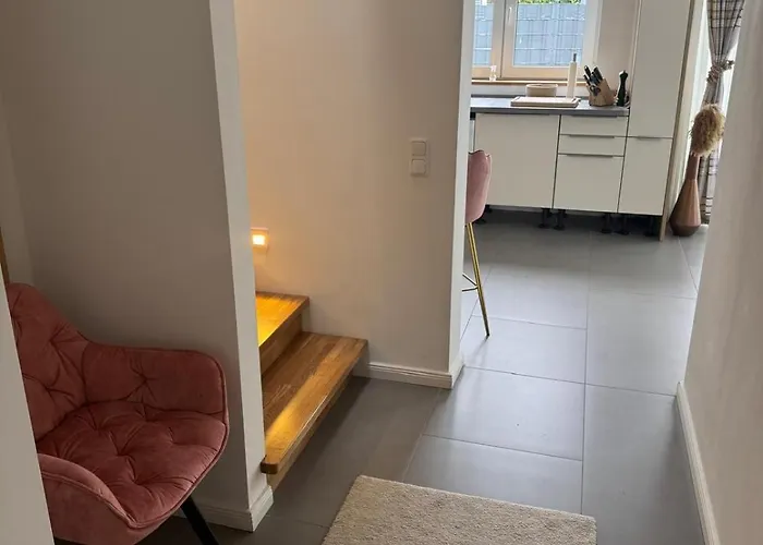 Rose Garden 1 & 2 - 2 Doppelhaushaelften Mit Fitnessraeume * Offenbach am Main