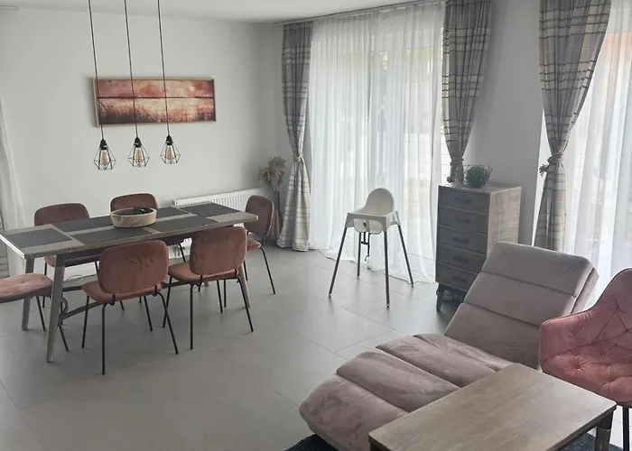 Prázdninový dům Rose Garden 1 & 2 - 2 Doppelhaushaelften Mit Fitnessraeume *